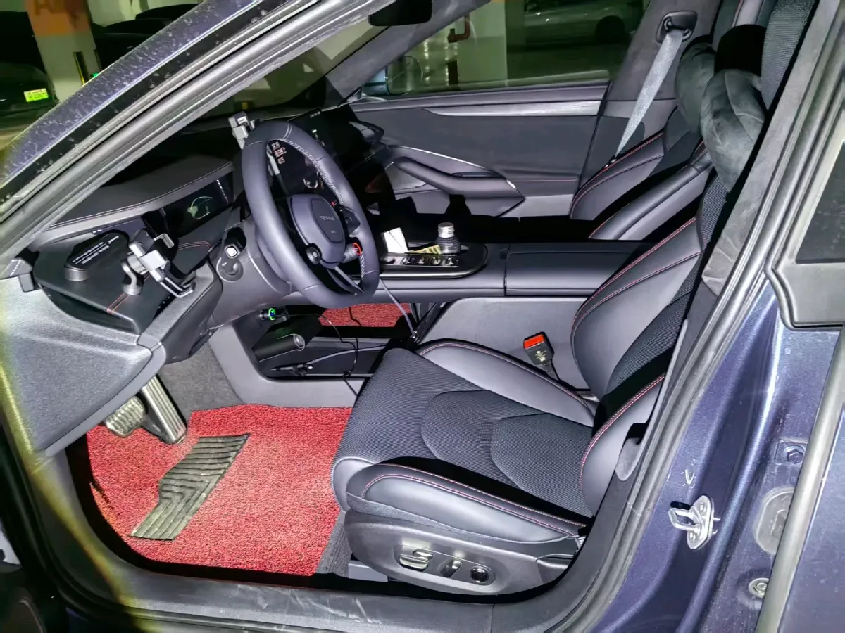 2024 MI SU7 BEV 101KWH,autocango,china used car exporter,china ev exporter,chinese used car exporter,chinese used ev exporter