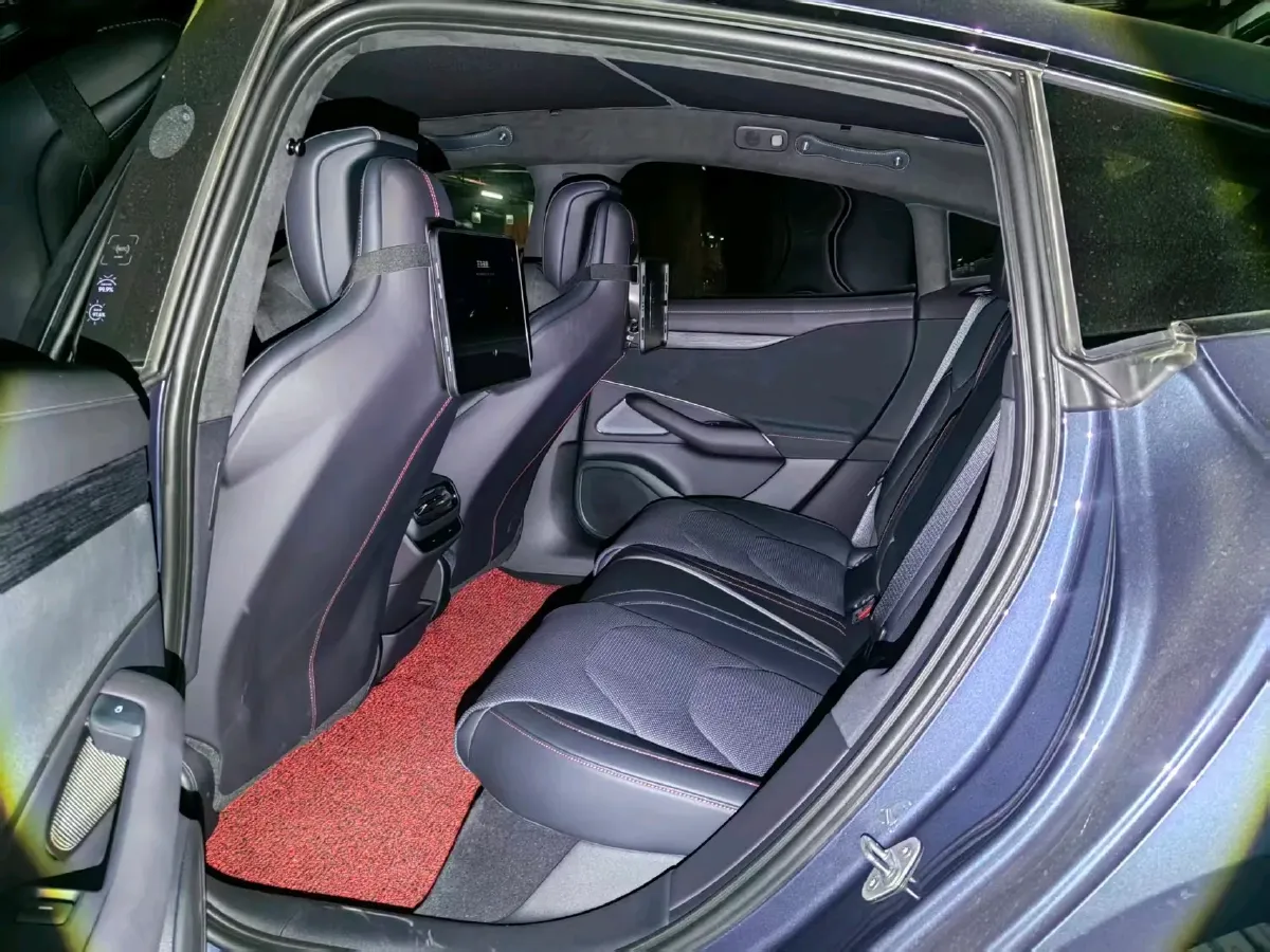 2024 MI SU7 BEV 101KWH,autocango,china used car exporter,china ev exporter,chinese used car exporter,chinese used ev exporter