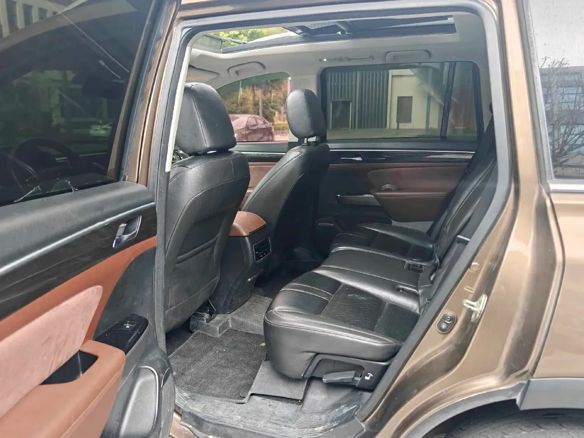 2017 GAC Trumpchi GS8 2.0T 201HP L4 6AT,autocango,china used car exporter,china ev exporter,chinese used car exporter,chinese used ev exporter