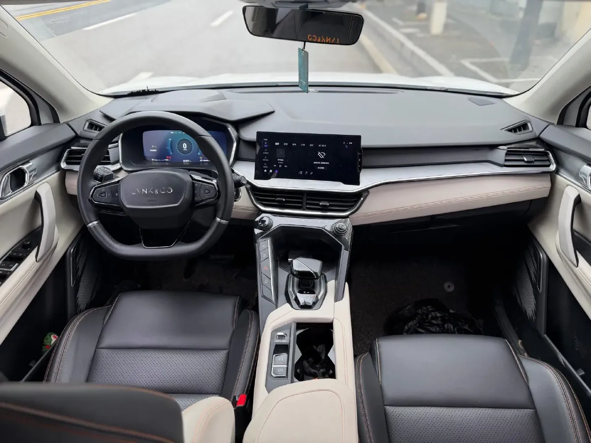 2020 LYNK&CO 06 1.5T 177HP L3 7DCT,autocango,china used car exporter,china ev exporter,chinese used car exporter,chinese used ev exporter