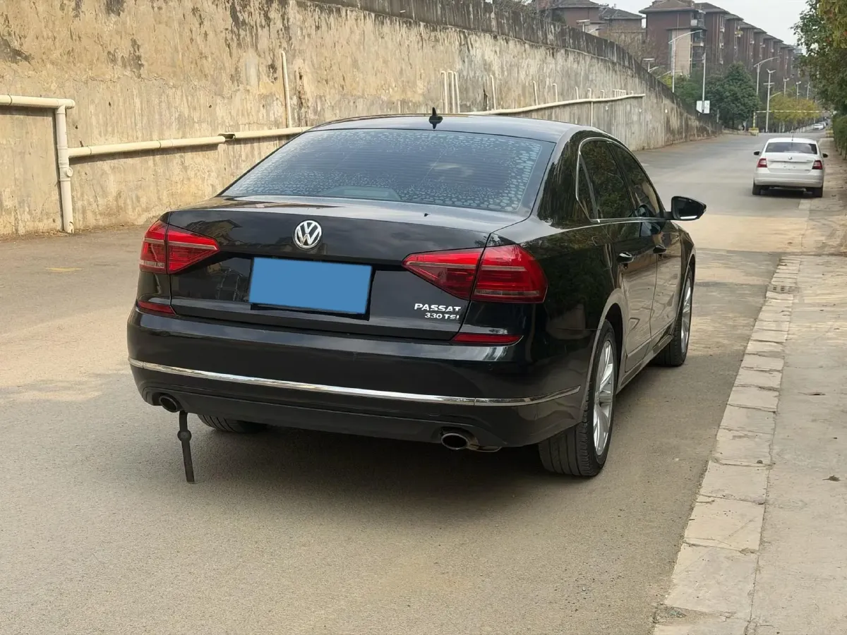 2017 Volkswagen Passat 1.8T 180HP L4 7DCT,autocango,china used car exporter,china ev exporter,chinese used car exporter,chinese used ev exporter