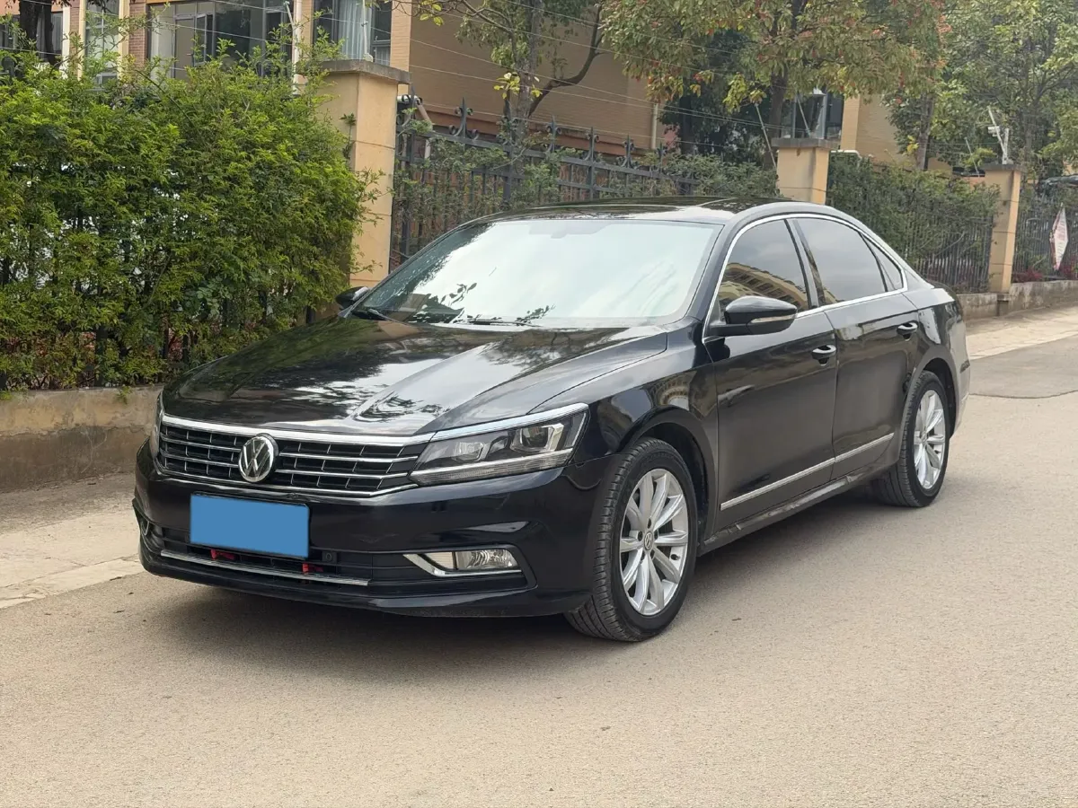 2017 Volkswagen Passat 1.8T 180HP L4 7DCT,autocango,china used car exporter,china ev exporter,chinese used car exporter,chinese used ev exporter