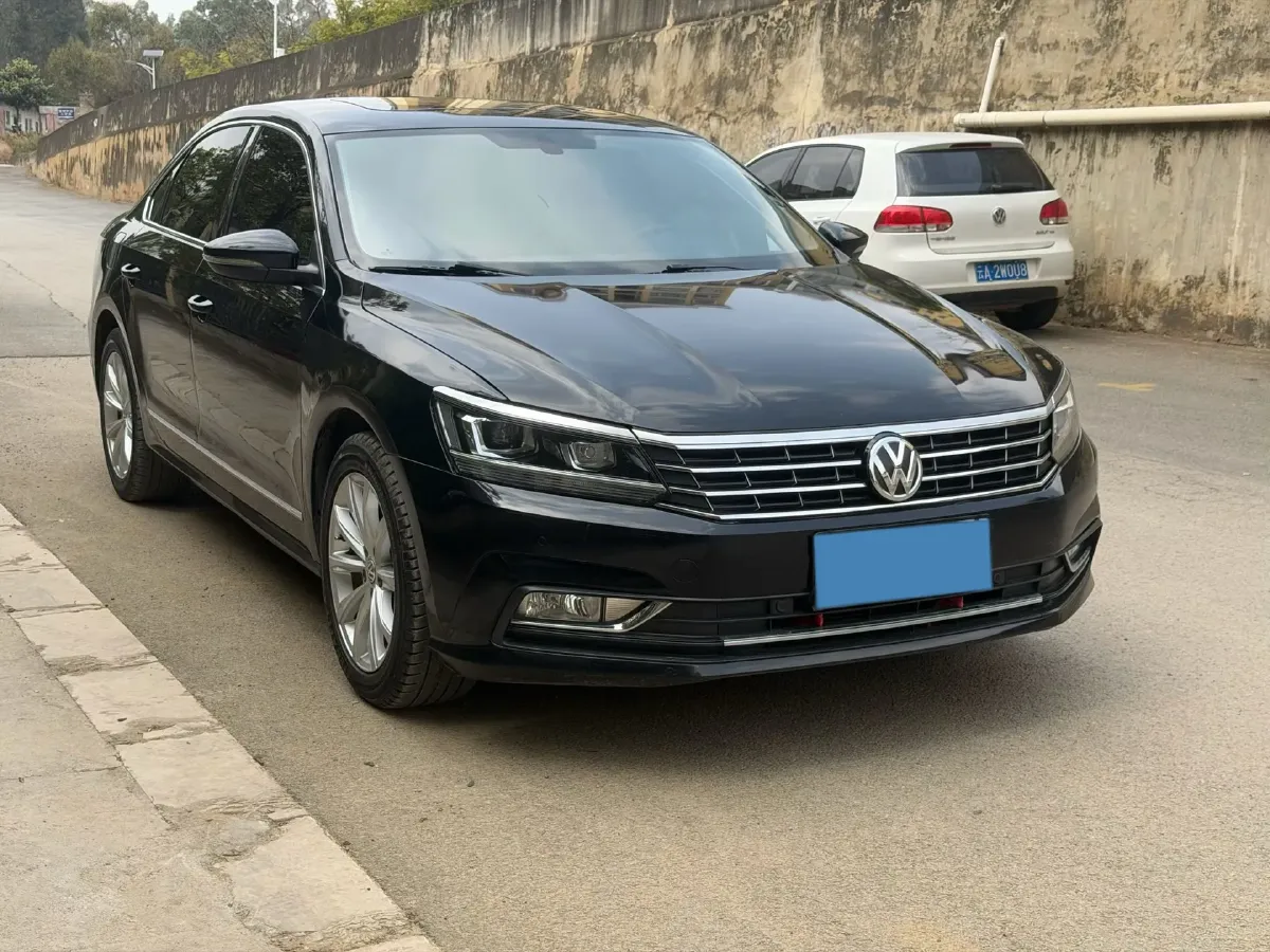 2017 Volkswagen Passat 1.8T 180HP L4 7DCT,autocango,china used car exporter,china ev exporter,chinese used car exporter,chinese used ev exporter