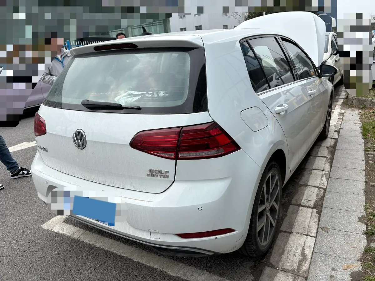 2019 Brilliance Auto V7 1.8T 231HP L4 7DCT,autocango,china used car exporter,china ev exporter,chinese used car exporter,chinese used ev exporter