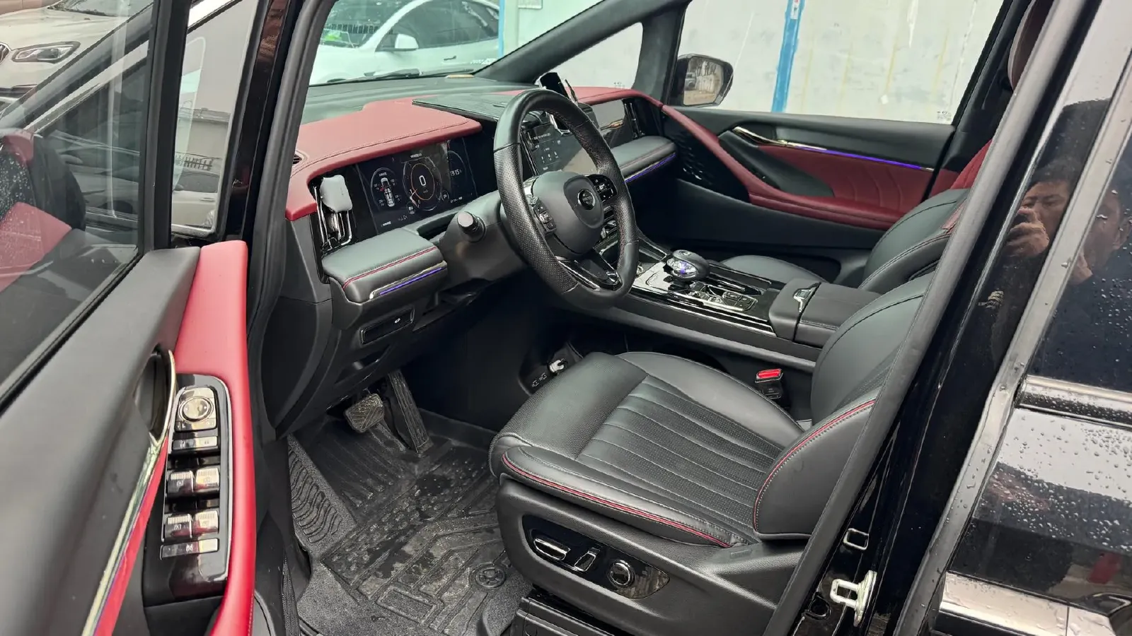 2023 GAC Trumpchi M8 2.0T 252HP L4 8AT,autocango,china used car exporter,china ev exporter,chinese used car exporter,chinese used ev exporter