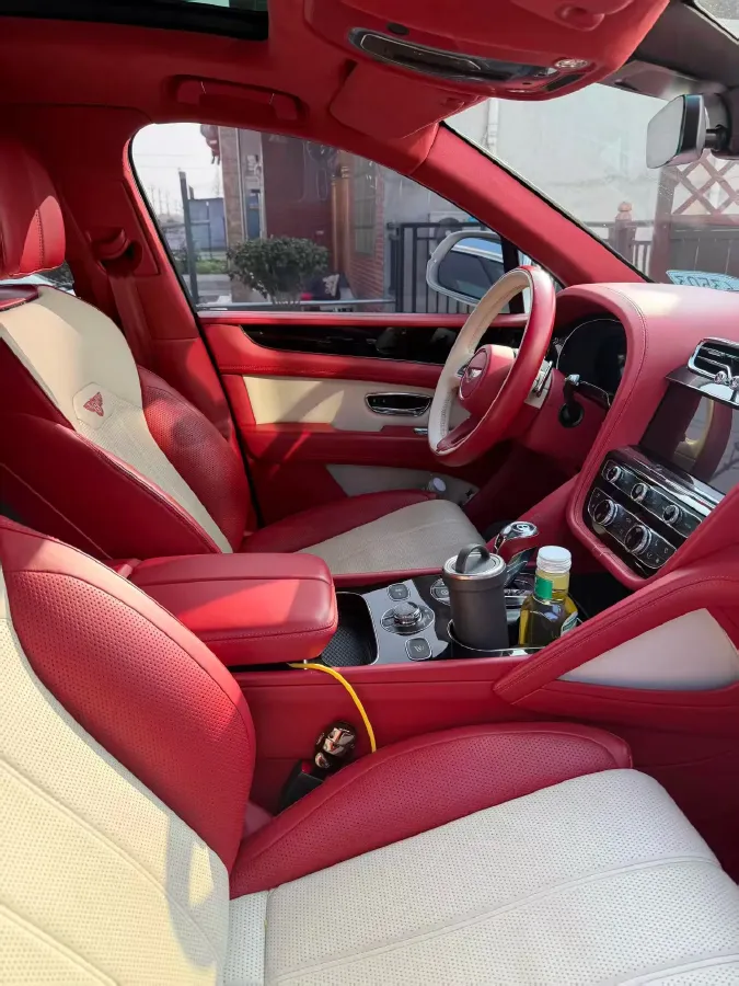 2022 Bentley Bentayga 4.0T 550HP V8 8AT,autocango,china used car exporter,china ev exporter,chinese used car exporter,chinese used ev exporter