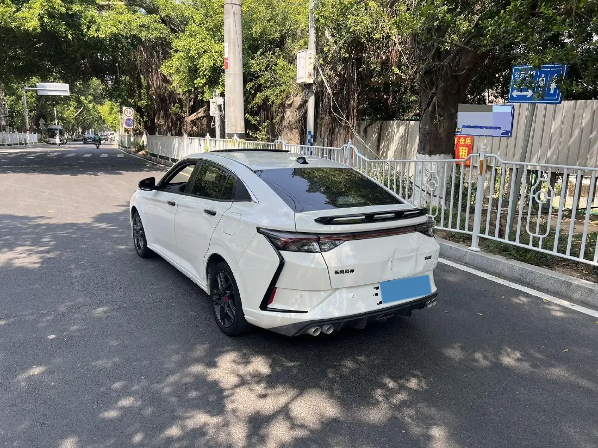 2021 DongFeng Aeolus YiXuan MAX 1.5T 190HP L4 7DCT,autocango,china used car exporter,china ev exporter,chinese used car exporter,chinese used ev exporter