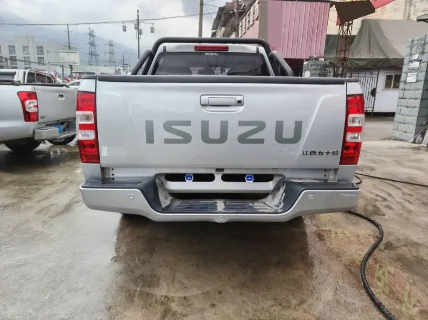 2023 Isuzu RE-MAX Jim 2.5T 143HP L4 6MT,autocango,china used car exporter,china ev exporter,chinese used car exporter,chinese used ev exporter