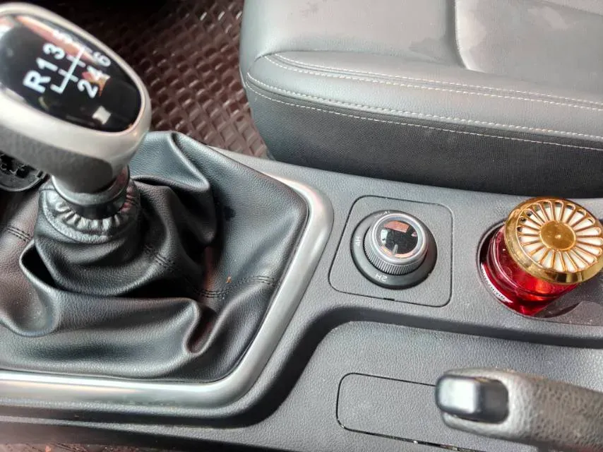 2023 Isuzu RE-MAX Jim 2.5T 143HP L4 6MT,autocango,china used car exporter,china ev exporter,chinese used car exporter,chinese used ev exporter