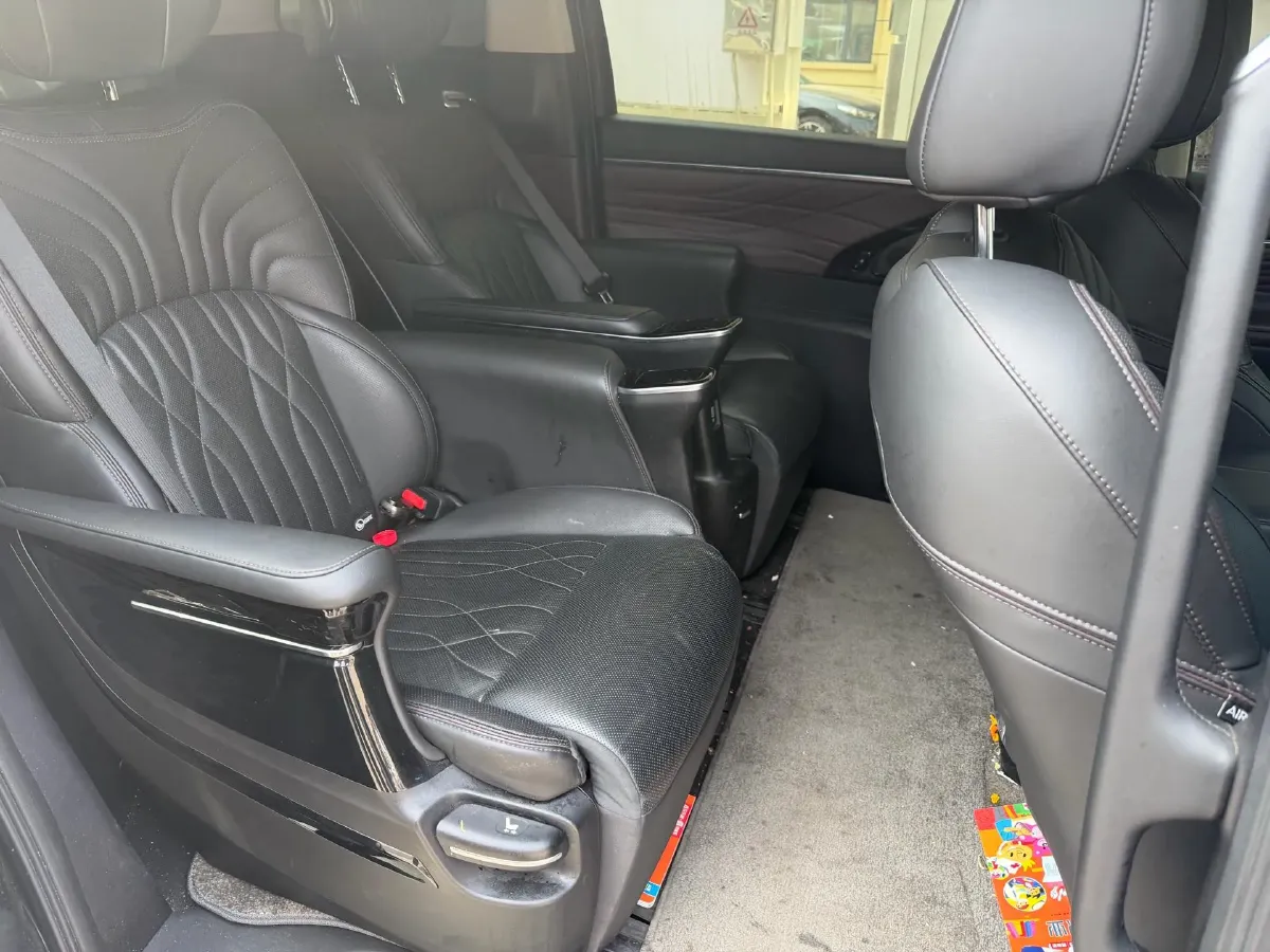 2024 GAC Trumpchi M8 2.0T 252HP L4 8AT,autocango,china used car exporter,china ev exporter,chinese used car exporter,chinese used ev exporter