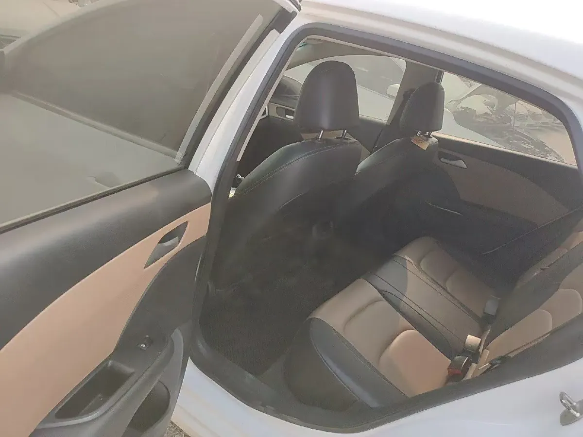 2022 Chevrolet Monza 1.5L 113HP L4 6AT,autocango,china used car exporter,china ev exporter,chinese used car exporter,chinese used ev exporter