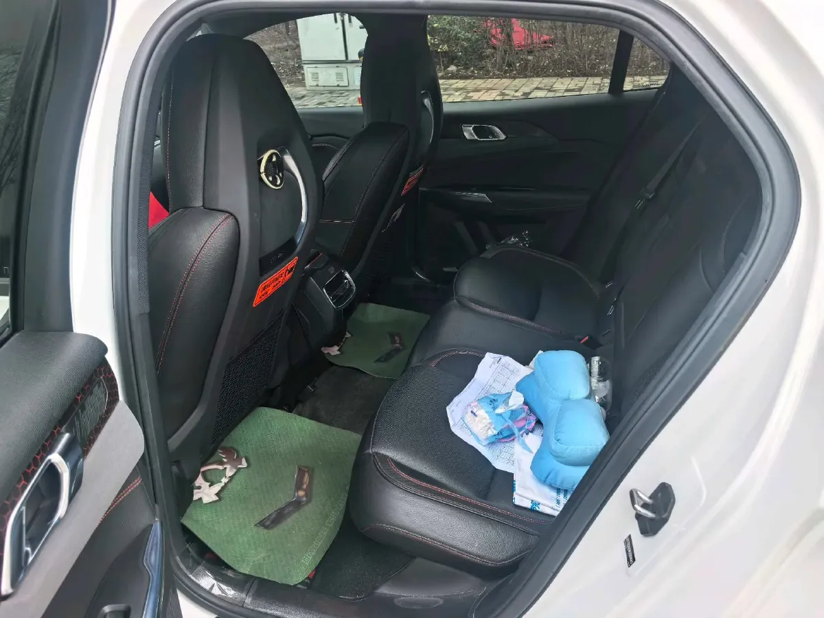 2018 Toyota C-HR 2.0L 171HP L4 CVT,autocango,china used car exporter,china ev exporter,chinese used car exporter,chinese used ev exporter