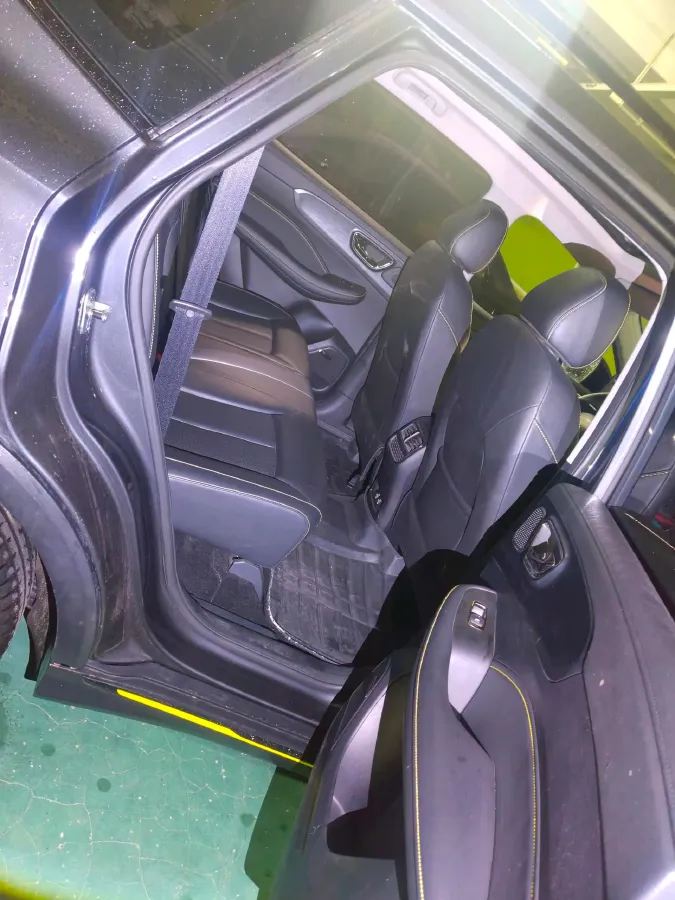 2021 Roewe RX5 1.5T 181HP L4 7DCT,autocango,china used car exporter,china ev exporter,chinese used car exporter,chinese used ev exporter