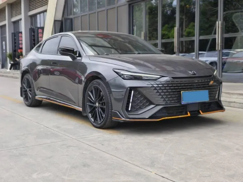 2022 ChangAn UNI-V 2.0T 233HP L4 8AT,autocango,china used car exporter,china ev exporter,chinese used car exporter,chinese used ev exporter