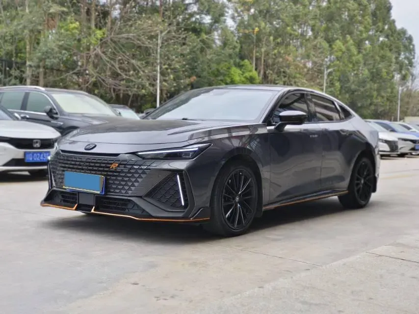 2022 ChangAn UNI-V 2.0T 233HP L4 8AT,autocango,china used car exporter,china ev exporter,chinese used car exporter,chinese used ev exporter