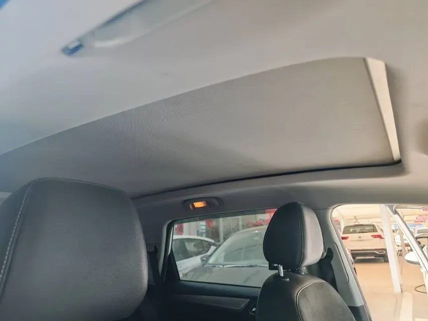 2017 Roewe RX5 1.5T 169HP L4 2AT PHEV 12KWH,autocango,china used car exporter,china ev exporter,chinese used car exporter,chinese used ev exporter