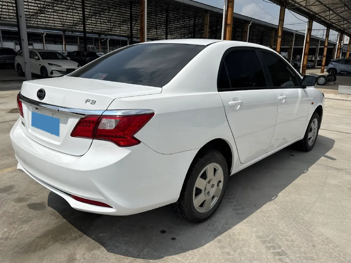 2020 BYD F3 1.5L 109HP L4 5MT,autocango,china used car exporter,china ev exporter,chinese used car exporter,chinese used ev exporter