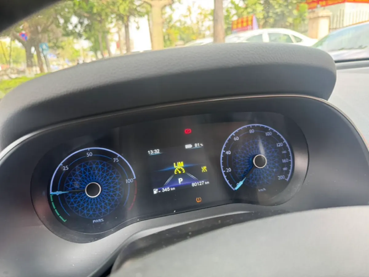 2024 HongQi E-QM5 BEV 60KWH,autocango,china used car exporter,china ev exporter,chinese used car exporter,chinese used ev exporter