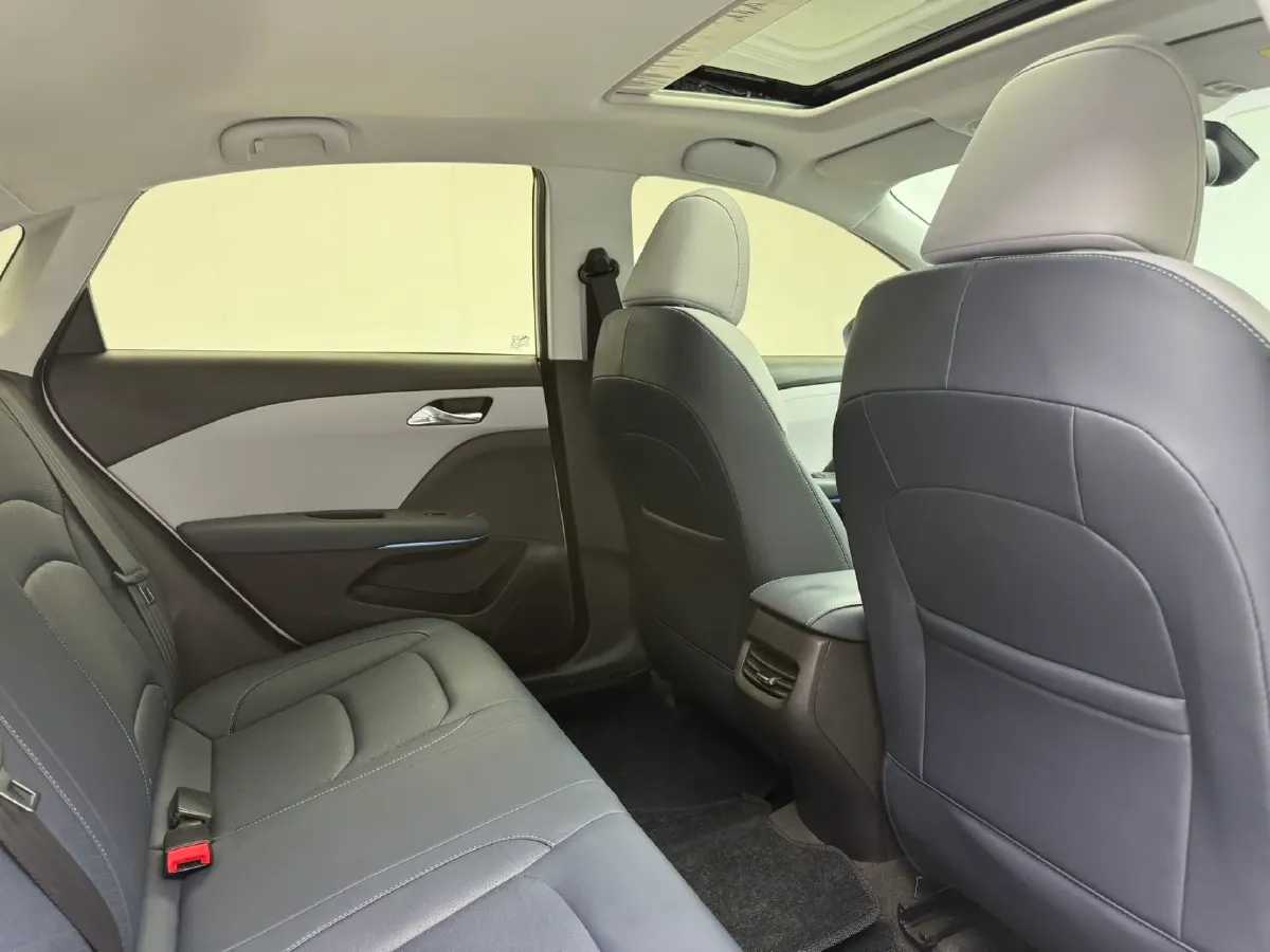 2024 Chevrolet Monza 1.5L 113HP L4 6DCT,autocango,china used car exporter,china ev exporter,chinese used car exporter,chinese used ev exporter