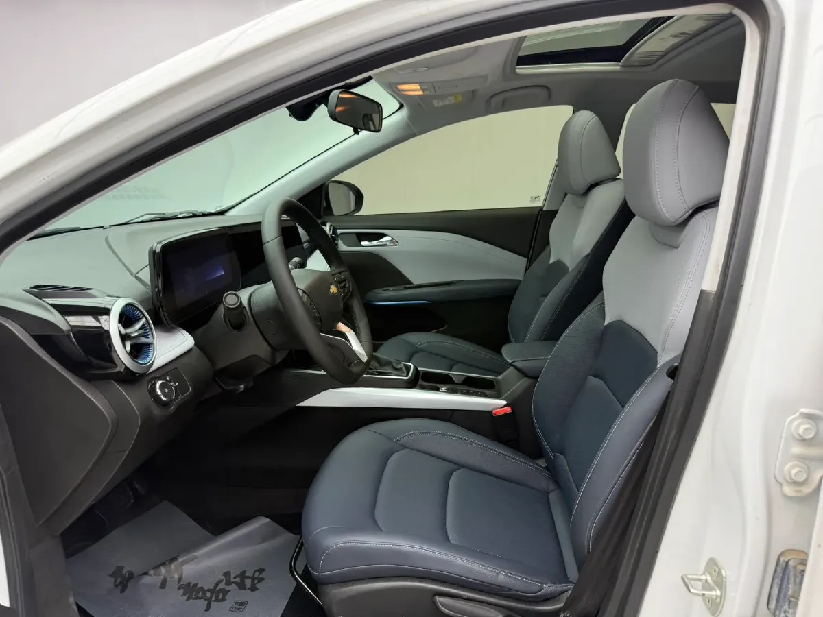 2024 Chevrolet Monza 1.5L 113HP L4 6DCT,autocango,china used car exporter,china ev exporter,chinese used car exporter,chinese used ev exporter