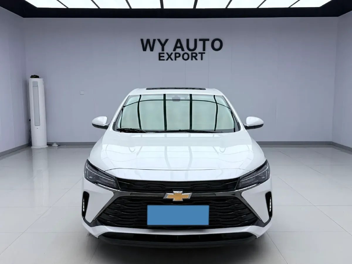 2024 Chevrolet Monza 1.5L 113HP L4 6DCT,autocango,china used car exporter,china ev exporter,chinese used car exporter,chinese used ev exporter