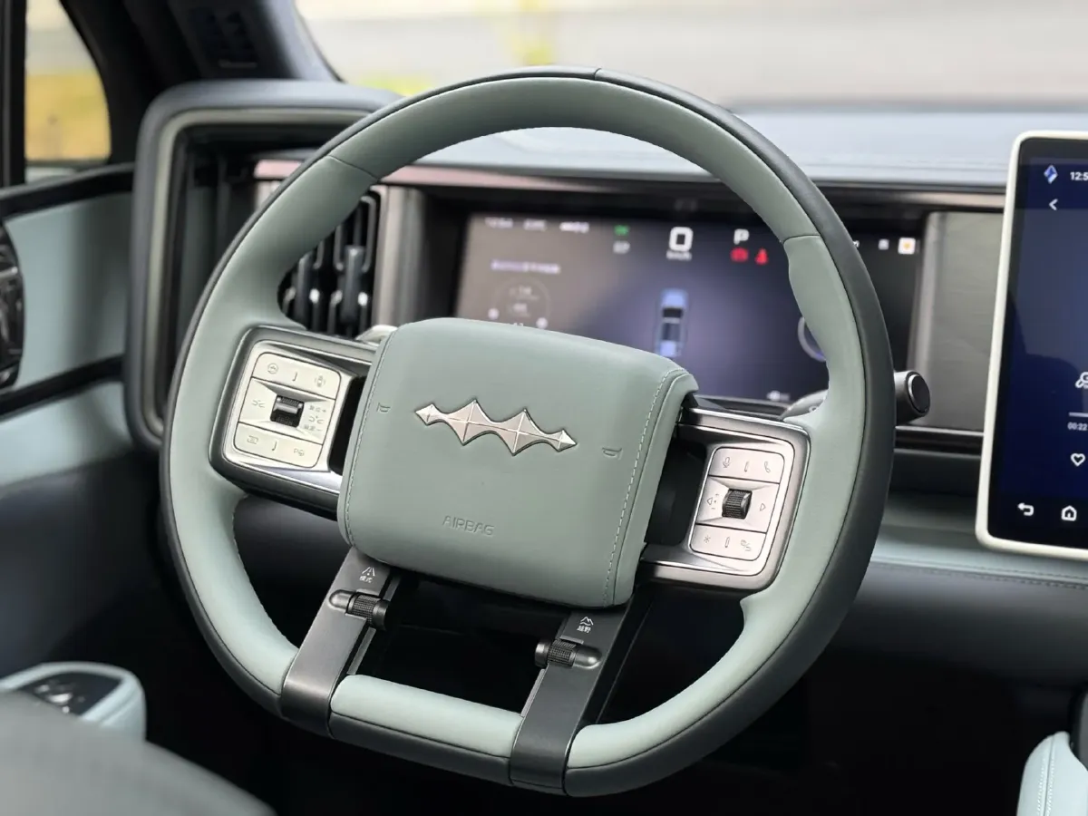 2025 FangChengBao Bao 5 1.5T 194HP L4 E-CVT PHEV 31.8KWH,autocango,china used car exporter,china ev exporter,chinese used car exporter,chinese used ev exporter