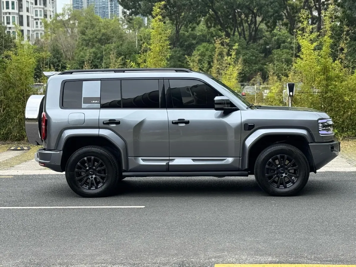 2025 FangChengBao Bao 5 1.5T 194HP L4 E-CVT PHEV 31.8KWH,autocango,china used car exporter,china ev exporter,chinese used car exporter,chinese used ev exporter