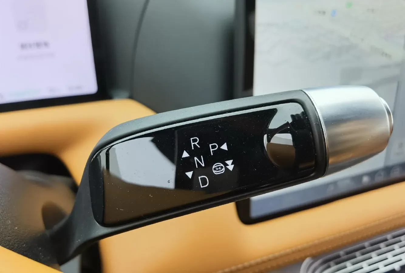 2025 Xpeng G9 BEV 79KWH,autocango,china used car exporter,china ev exporter,chinese used car exporter,chinese used ev exporter