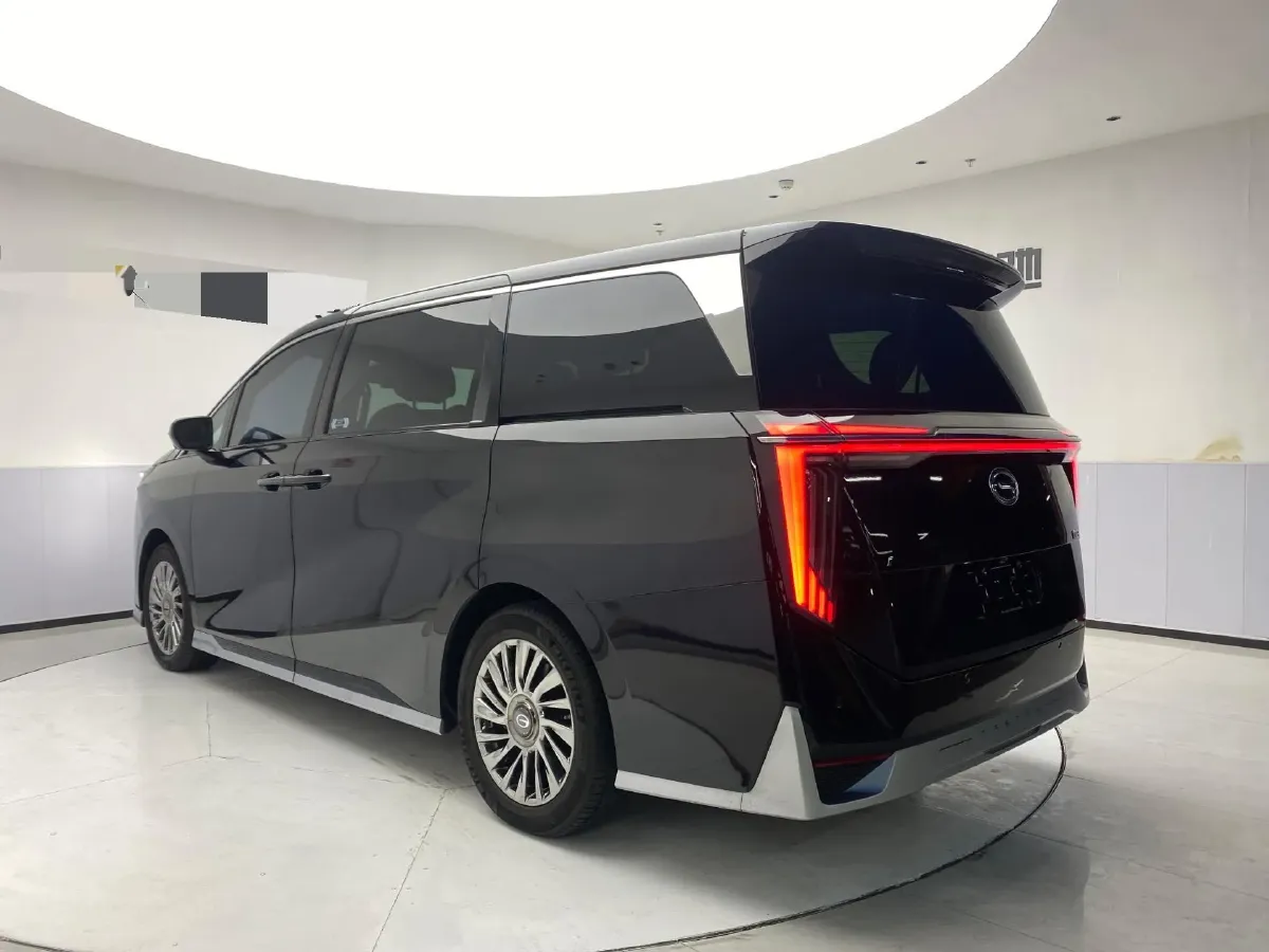 2023 GAC Trumpchi M8 2.0T 252HP L4 8AT,autocango,china used car exporter,china ev exporter,chinese used car exporter,chinese used ev exporter