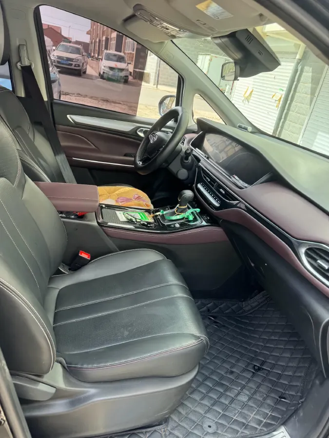 2023 GAC Trumpchi M6 1.5T 177HP L4 7DCT,autocango,china used car exporter,china ev exporter,chinese used car exporter,chinese used ev exporter