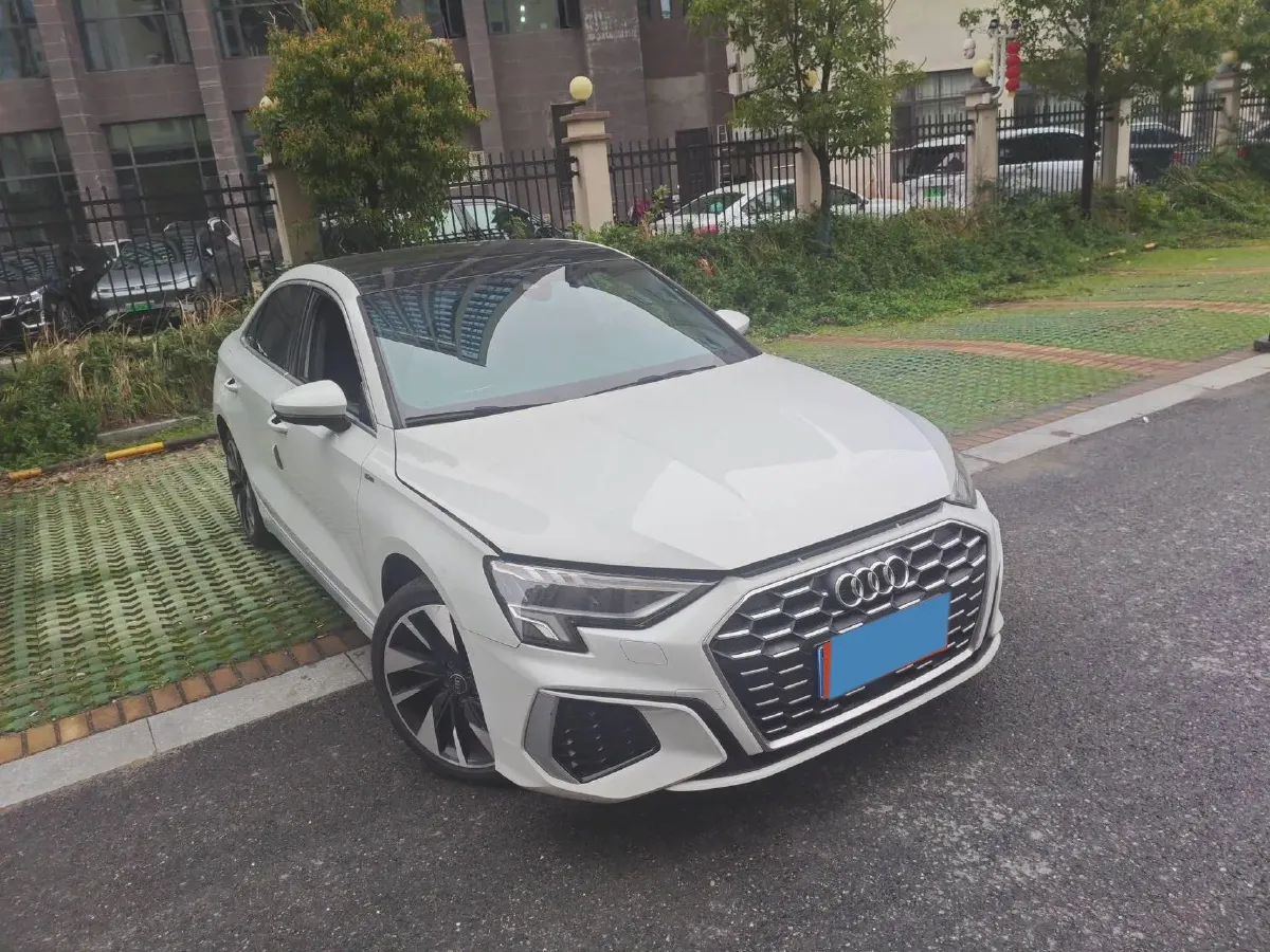 2022 Audi A3 1.4T 150HP L4 7DCT,autocango,china used car exporter,china ev exporter,chinese used car exporter,chinese used ev exporter
