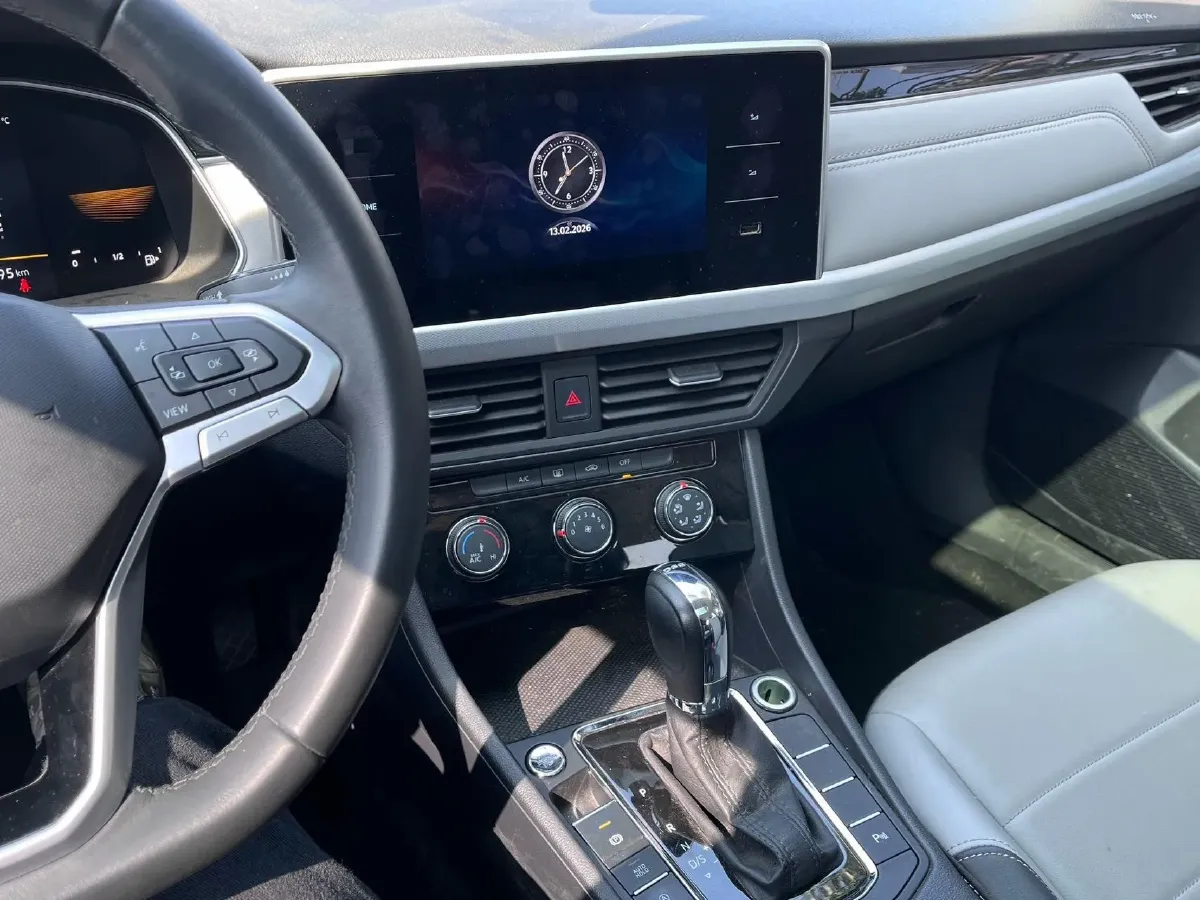 2023 Volkswagen Bora 1.2T 116HP L4 7DCT,autocango,china used car exporter,china ev exporter,chinese used car exporter,chinese used ev exporter