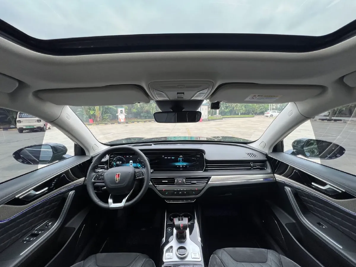 2022 HongQi HS5 2.0T 224HP L4 6AT,autocango,china used car exporter,china ev exporter,chinese used car exporter,chinese used ev exporter