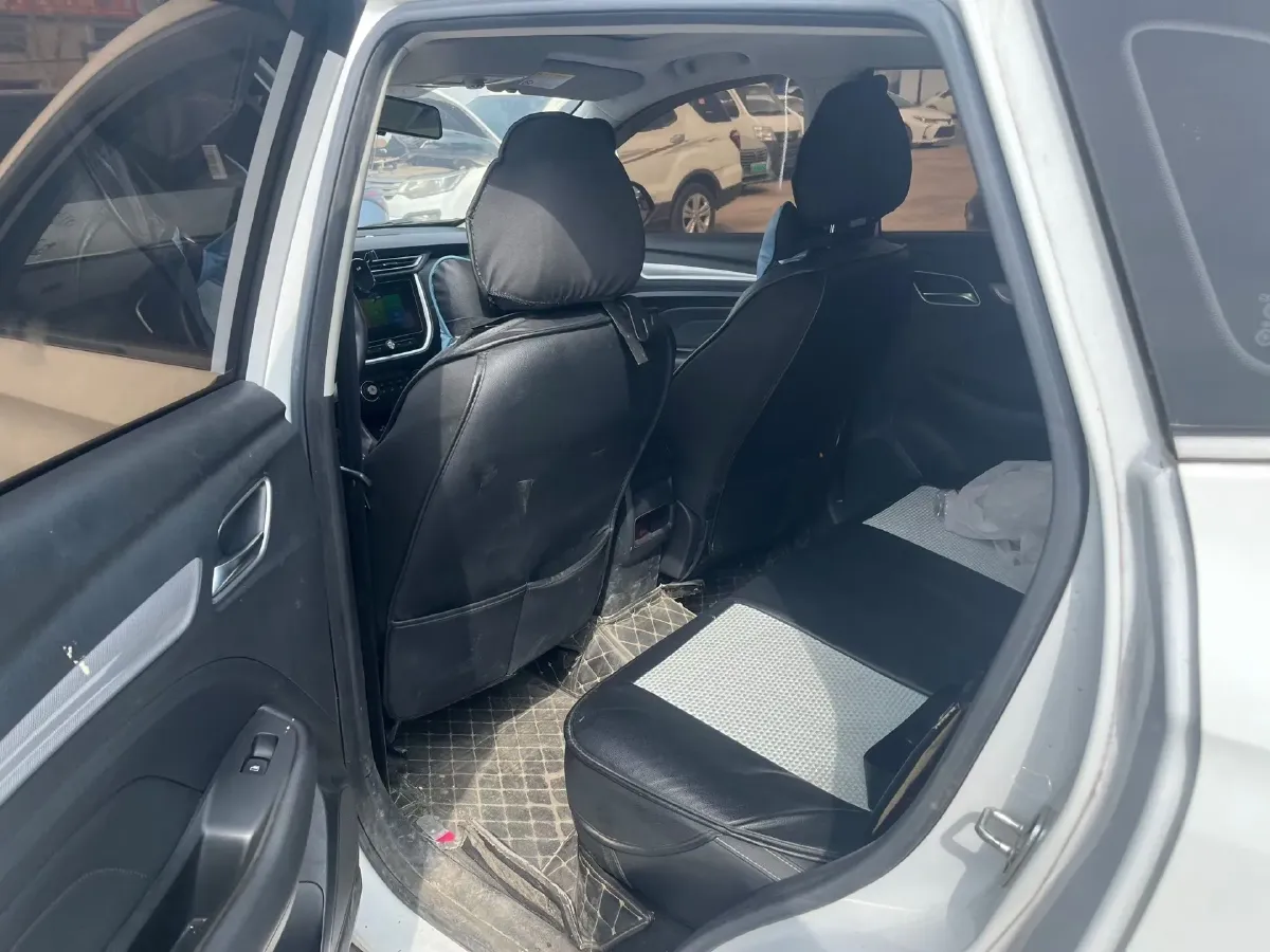 2020 Roewe RX3 1.6L 125HP L4 5MT,autocango,china used car exporter,china ev exporter,chinese used car exporter,chinese used ev exporter