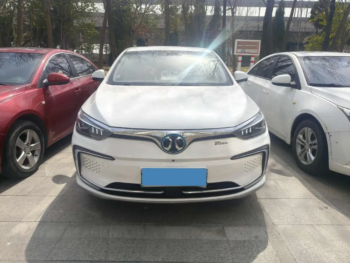2018 BeiJing Auto EU5 BEV 53.66KWH,autocango,china used car exporter,china ev exporter,chinese used car exporter,chinese used ev exporter