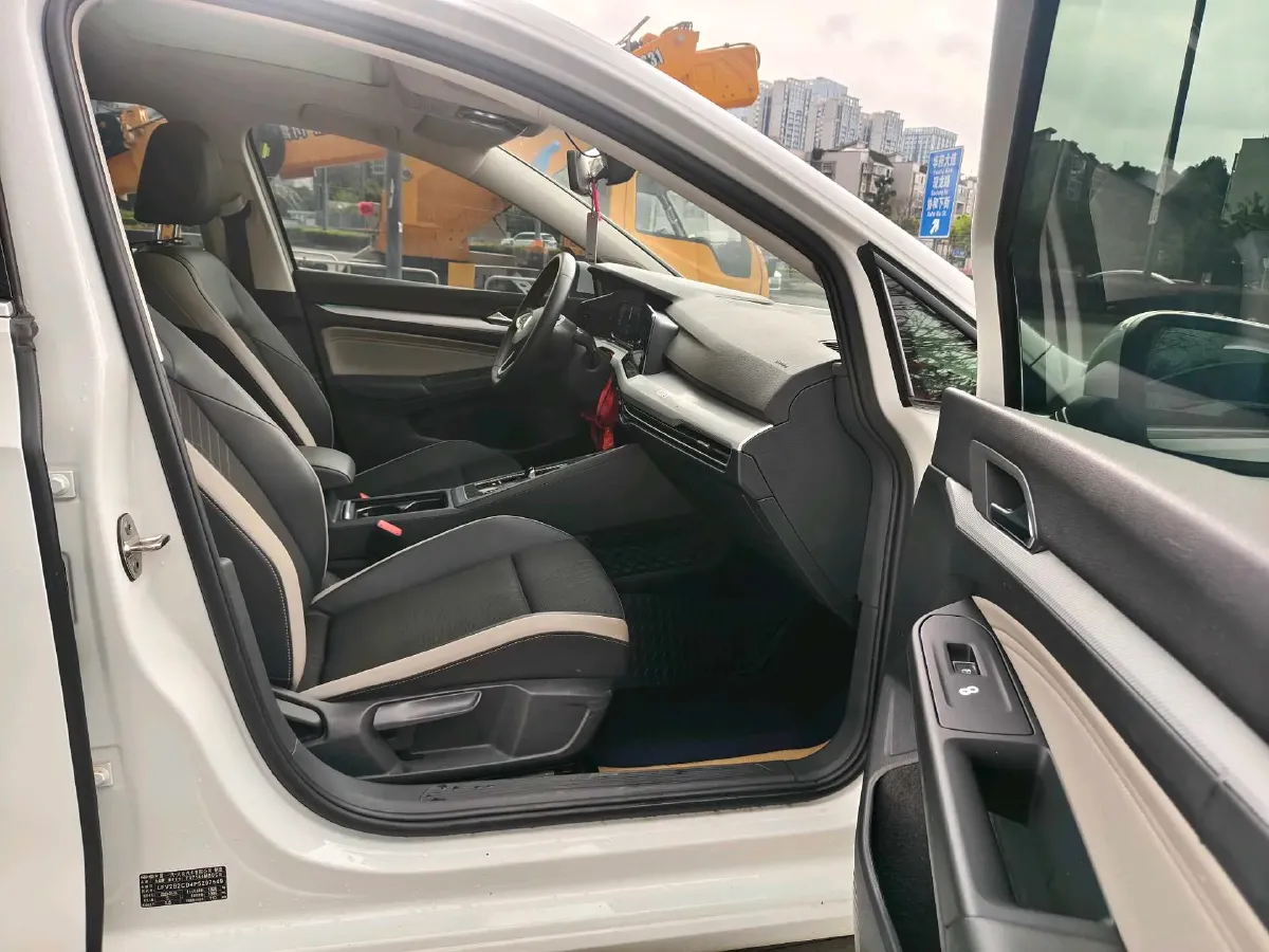 2023 Volkswagen Golf 1.4T 150HP L4 7DCT,autocango,china used car exporter,china ev exporter,chinese used car exporter,chinese used ev exporter