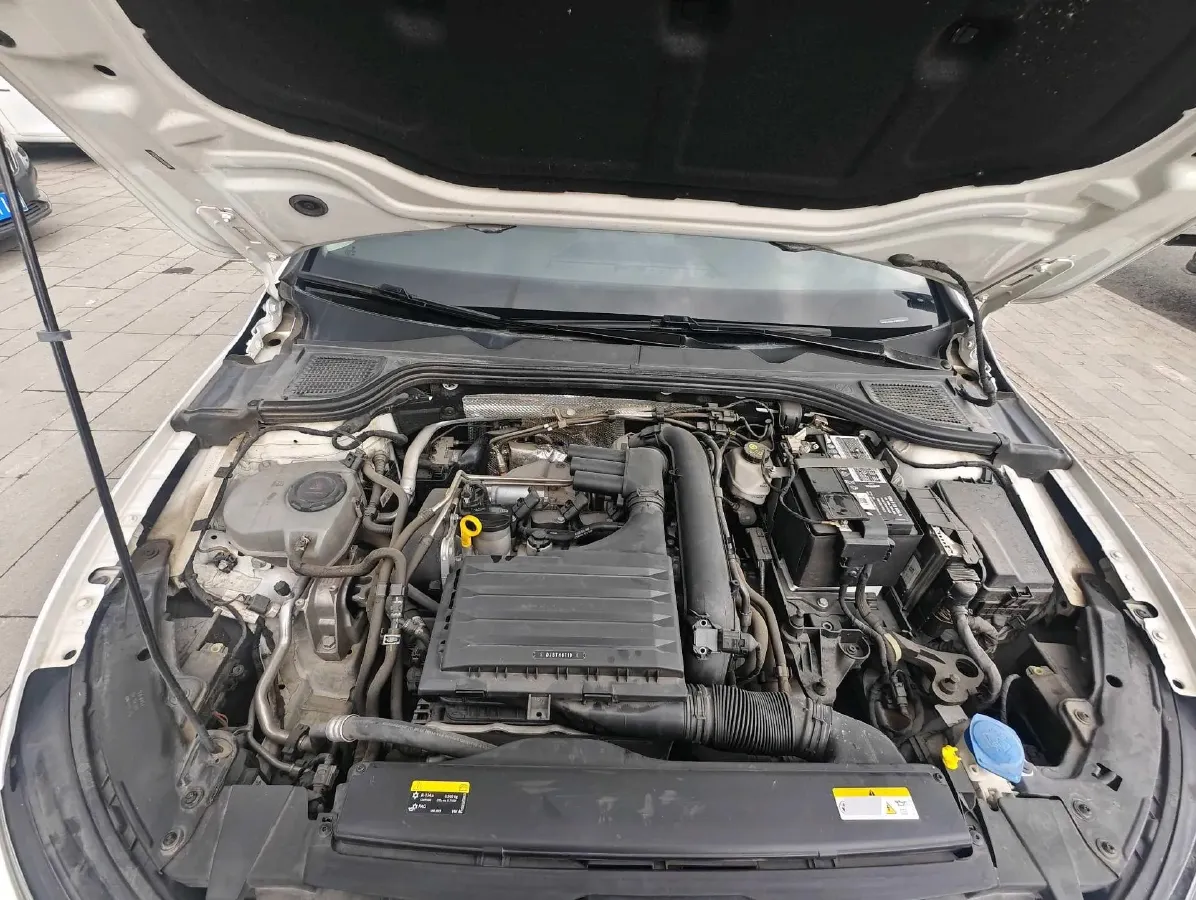 2023 Volkswagen Golf 1.4T 150HP L4 7DCT,autocango,china used car exporter,china ev exporter,chinese used car exporter,chinese used ev exporter