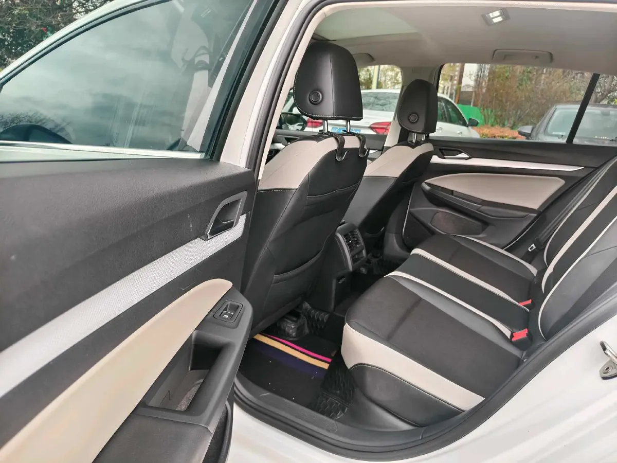 2023 Volkswagen Golf 1.4T 150HP L4 7DCT,autocango,china used car exporter,china ev exporter,chinese used car exporter,chinese used ev exporter