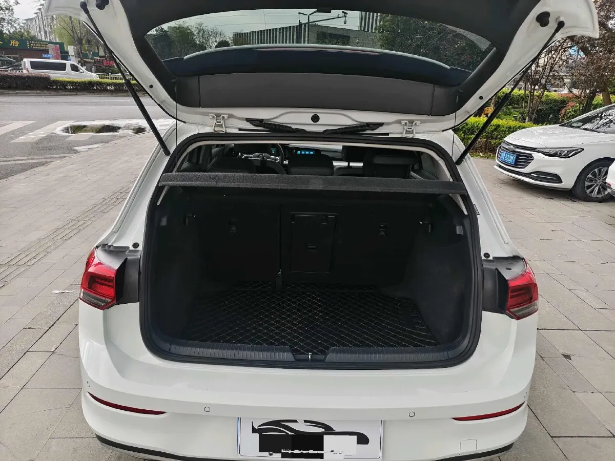 2023 Volkswagen Golf 1.4T 150HP L4 7DCT,autocango,china used car exporter,china ev exporter,chinese used car exporter,chinese used ev exporter