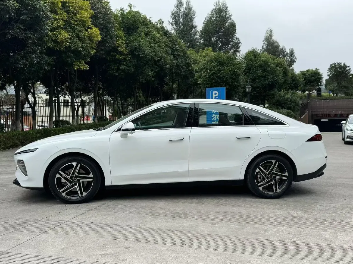 2023 Roewe D7 BEV 59.2KWH,autocango,china used car exporter,china ev exporter,chinese used car exporter,chinese used ev exporter