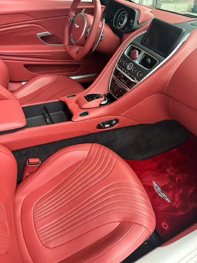 2022 Aston Martin DB11 4.0T 534HP V8 8AT,autocango,china used car exporter,china ev exporter,chinese used car exporter,chinese used ev exporter