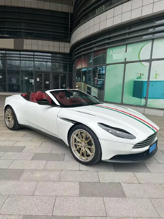 2022 Aston Martin DB11 4.0T 534HP V8 8AT,autocango,china used car exporter,china ev exporter,chinese used car exporter,chinese used ev exporter