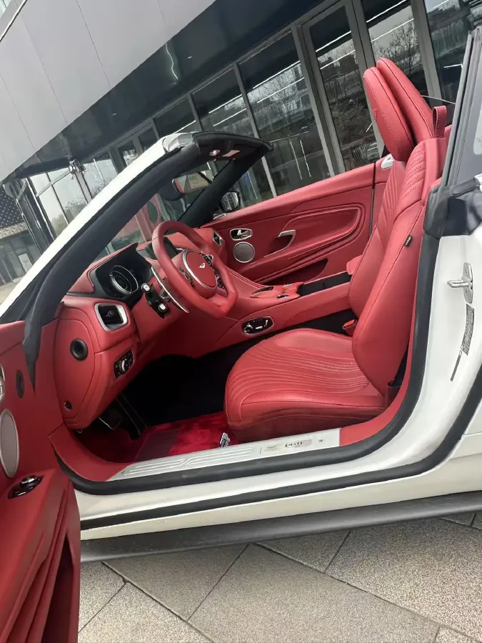 2022 Aston Martin DB11 4.0T 534HP V8 8AT,autocango,china used car exporter,china ev exporter,chinese used car exporter,chinese used ev exporter