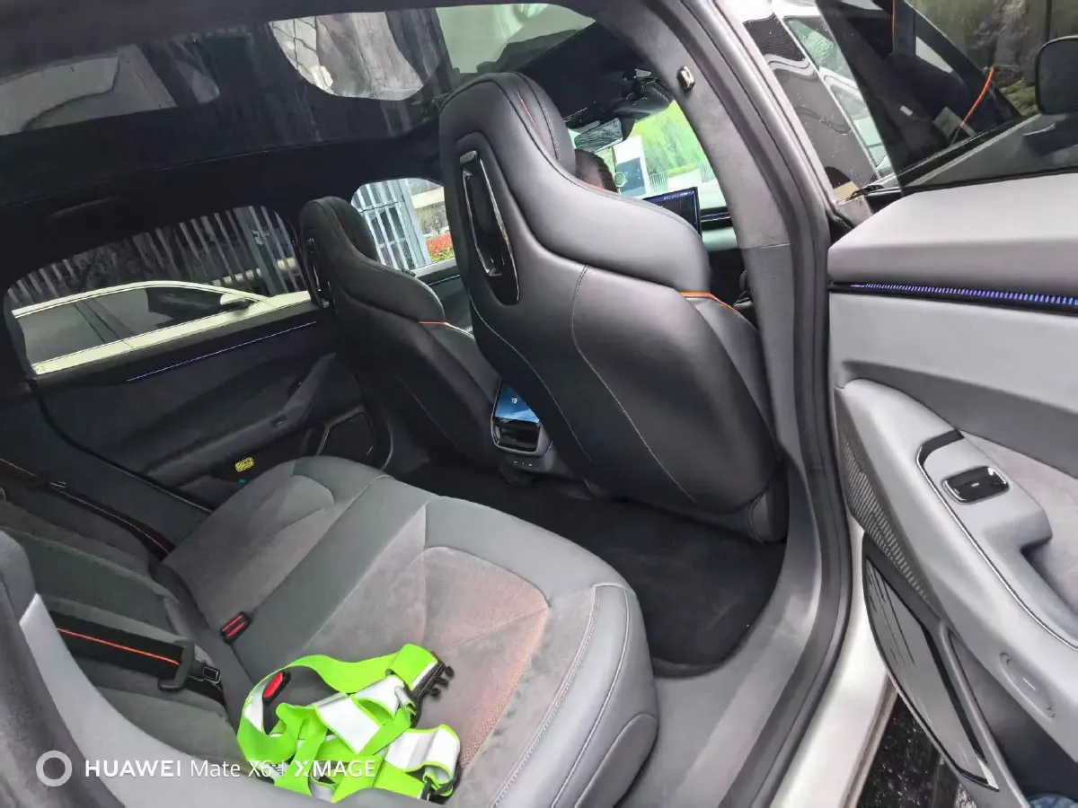 2025 Xpeng P7 BEV,autocango,china used car exporter,china ev exporter,chinese used car exporter,chinese used ev exporter