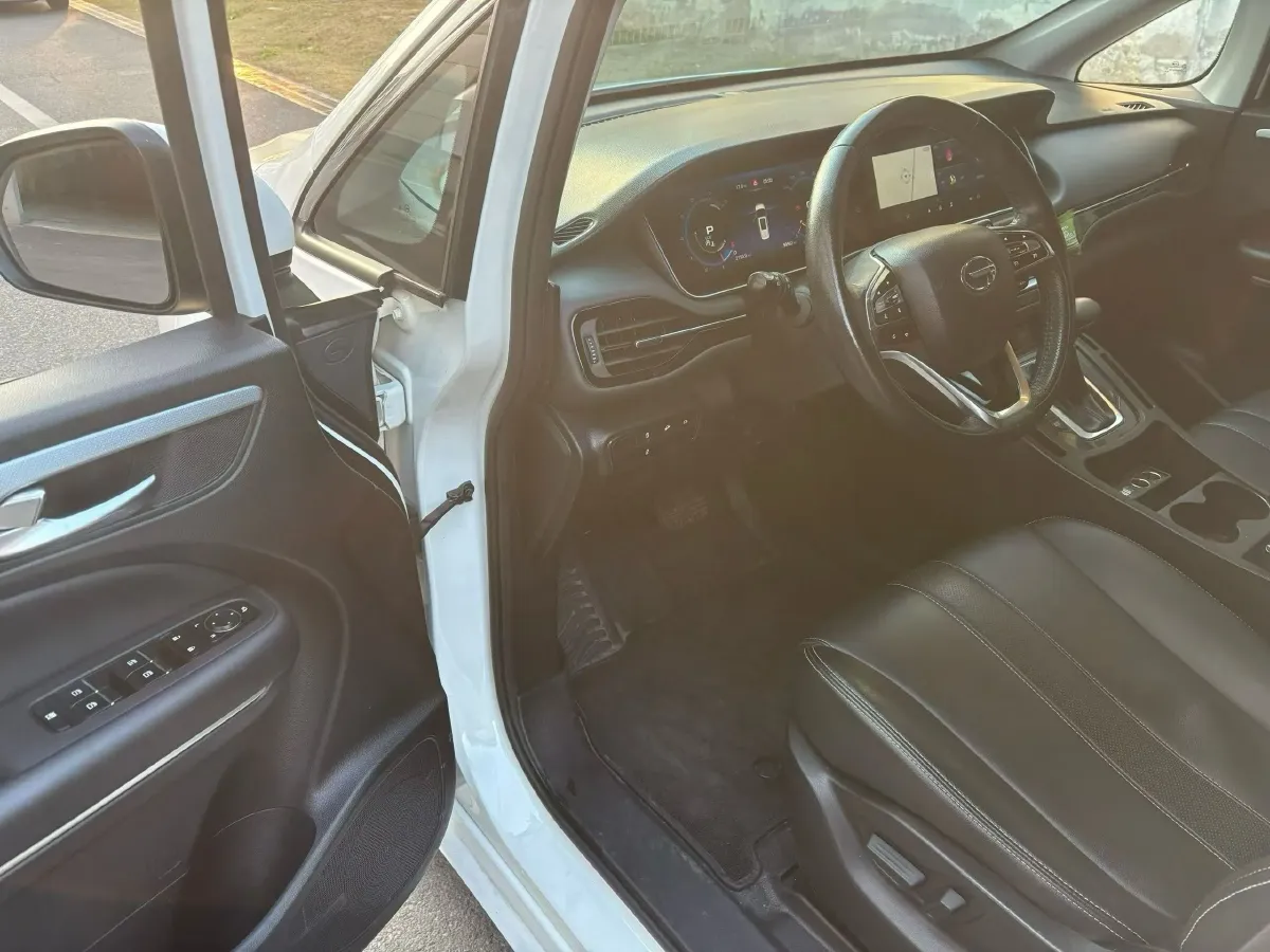 2021 GAC Trumpchi M6 1.5T 169HP L4 7DCT,autocango,china used car exporter,china ev exporter,chinese used car exporter,chinese used ev exporter