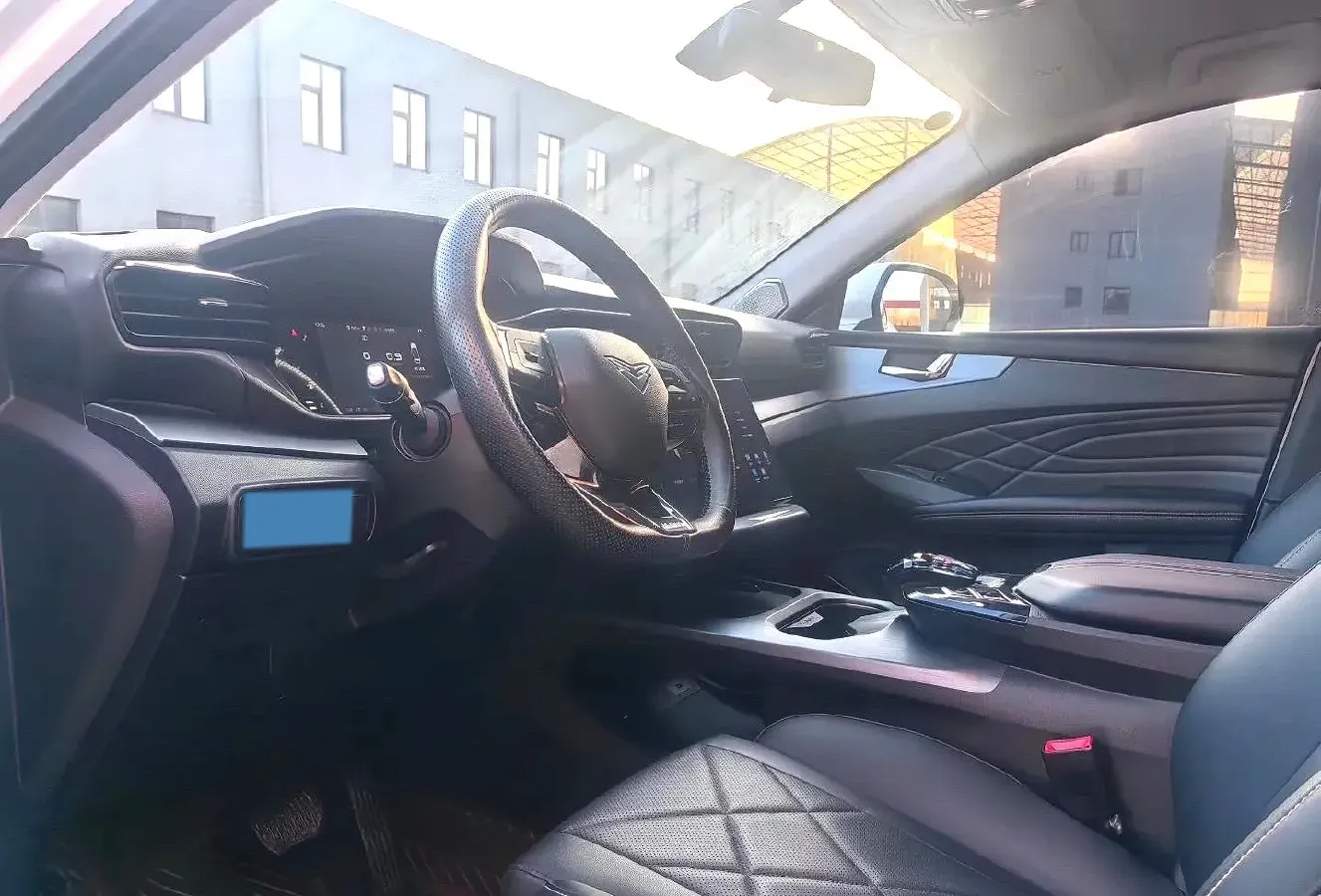 2023 KaiYi KunLun 2.0T 254HP L4 7DCT,autocango,china used car exporter,china ev exporter,chinese used car exporter,chinese used ev exporter