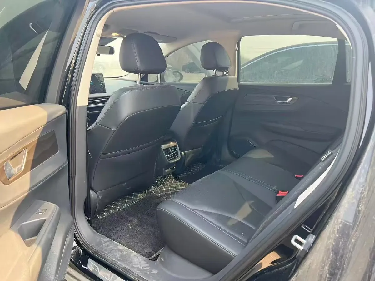 2022 HongQi E-QM5 BEV 54KWH,autocango,china used car exporter,china ev exporter,chinese used car exporter,chinese used ev exporter