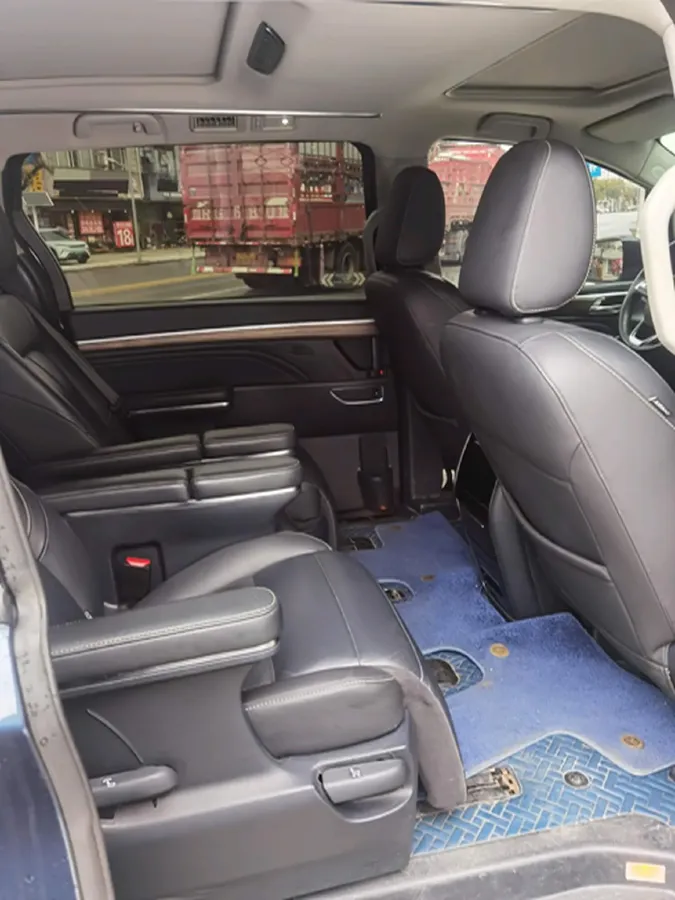 2021 GAC Trumpchi M8 2.0T 252HP L4 8AT,autocango,china used car exporter,china ev exporter,chinese used car exporter,chinese used ev exporter