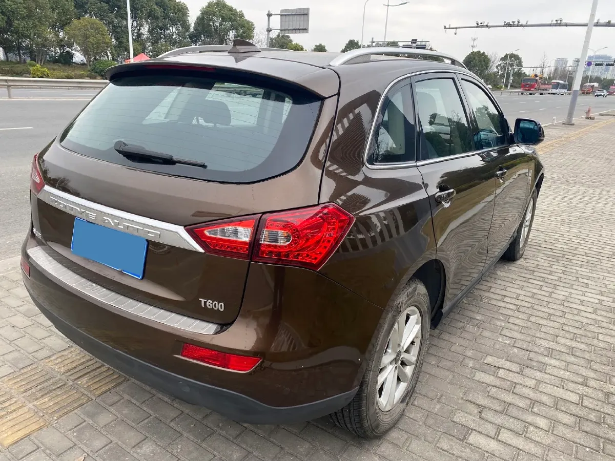 2017 BaoJun 560 1.5T 150HP L4 6MT,autocango,china used car exporter,china ev exporter,chinese used car exporter,chinese used ev exporter