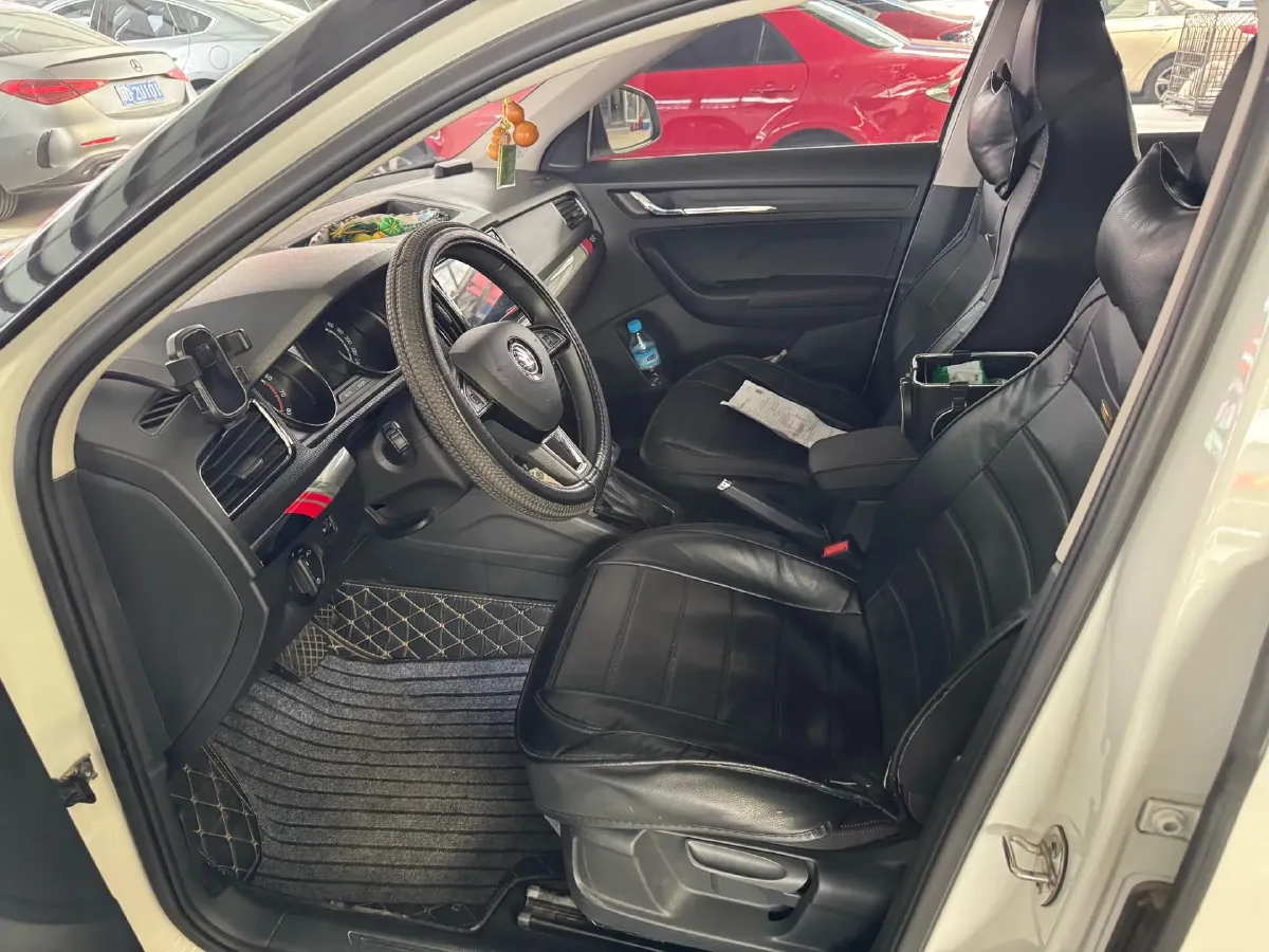 2022 Skoda Kamiq 1.5L 112HP L4 6AT,autocango,china used car exporter,china ev exporter,chinese used car exporter,chinese used ev exporter